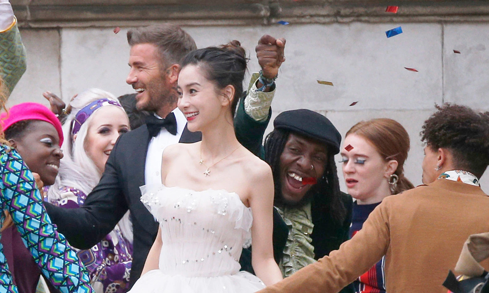 David Beckham, reklam filminde Çinli model ile evlendi